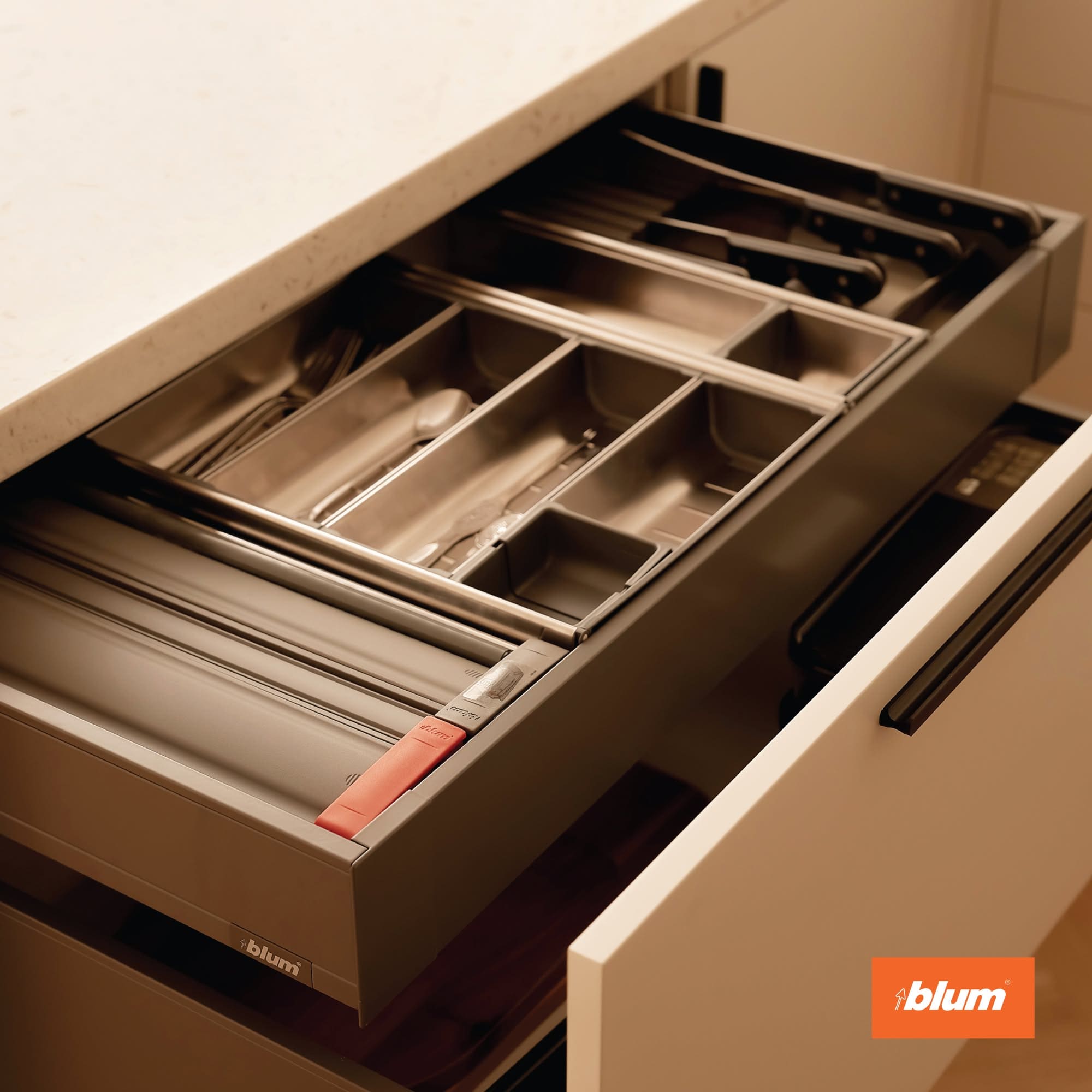 Ray hộp Blum LEGRABOX F